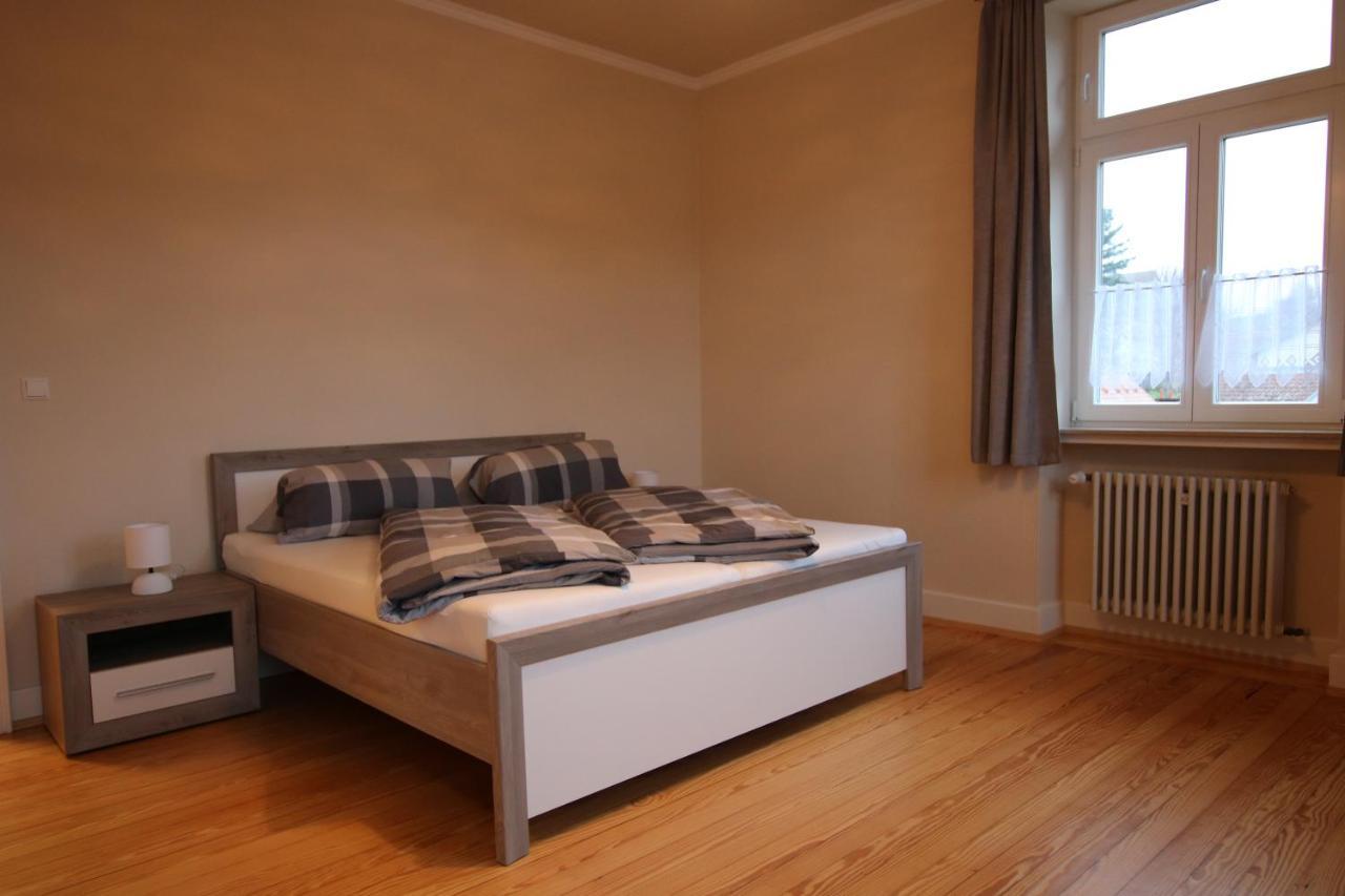 Ferienwohnung Altes Pfarrhaus Bargen Extérieur photo